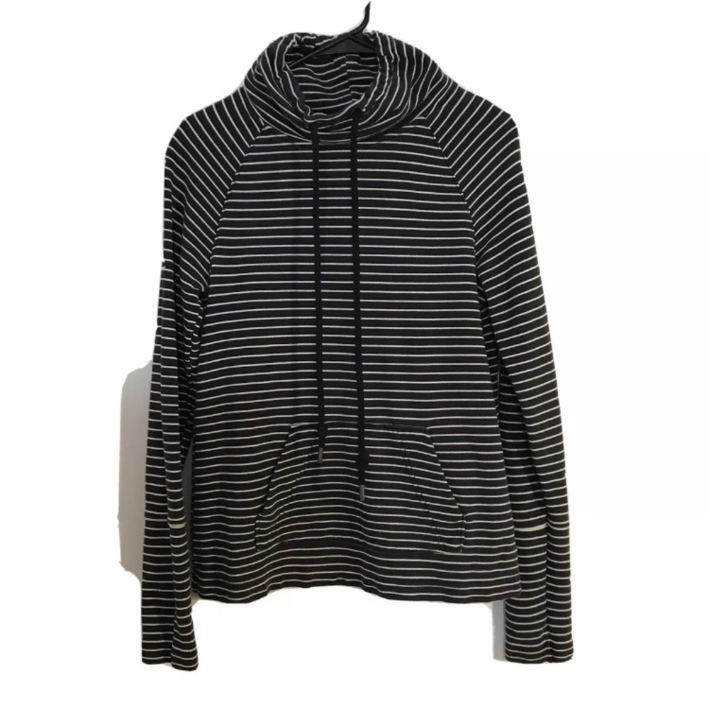 Old Navy Navy Blue & White Turtleneck Sweater